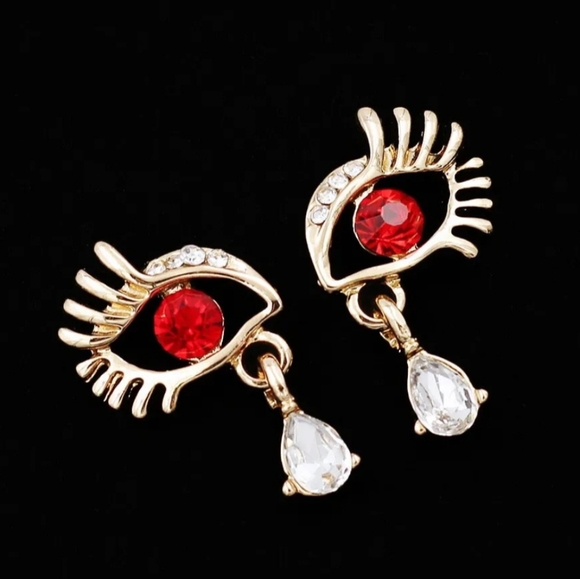 NWOT EARRINGS - Picture 2 of 4